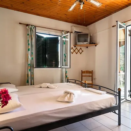 Appartamento Pantelios Village 3 *